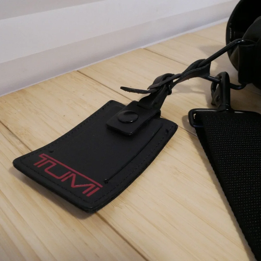 Tumi‎ Deluxe Expandable Messenger Bag Nappa Leather